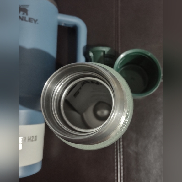 Stanley tumbler+ to go bottle bundle - Picture 3 of 8